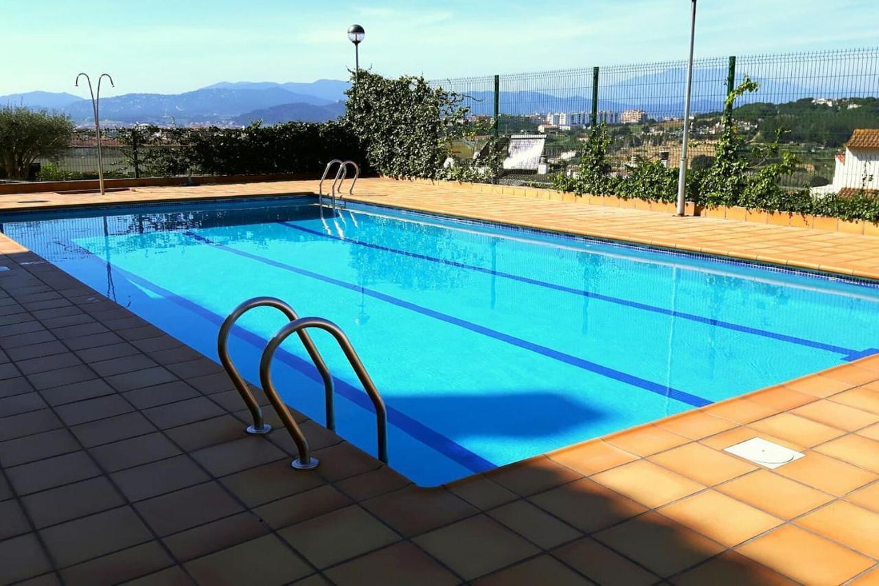Apartamento En Blanes Con Piscina Y Parking Apartment Екстериор снимка