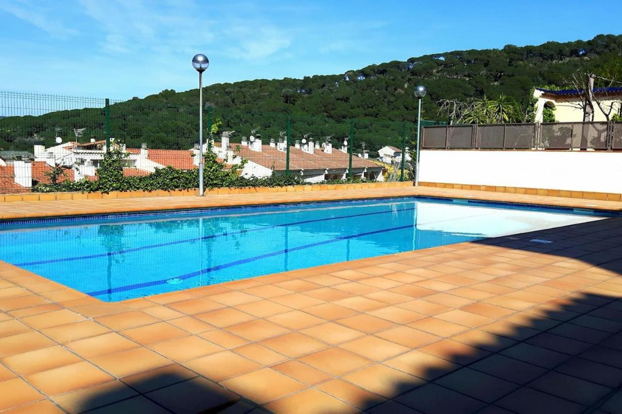 Apartamento En Blanes Con Piscina Y Parking Apartment Екстериор снимка